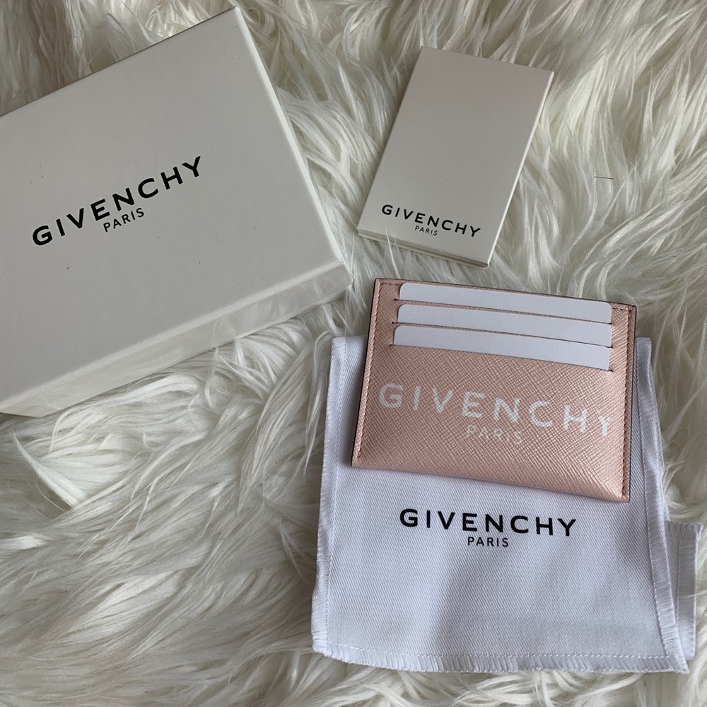 ✨ NWT ✨ GIVENCHY CARD HOLDER